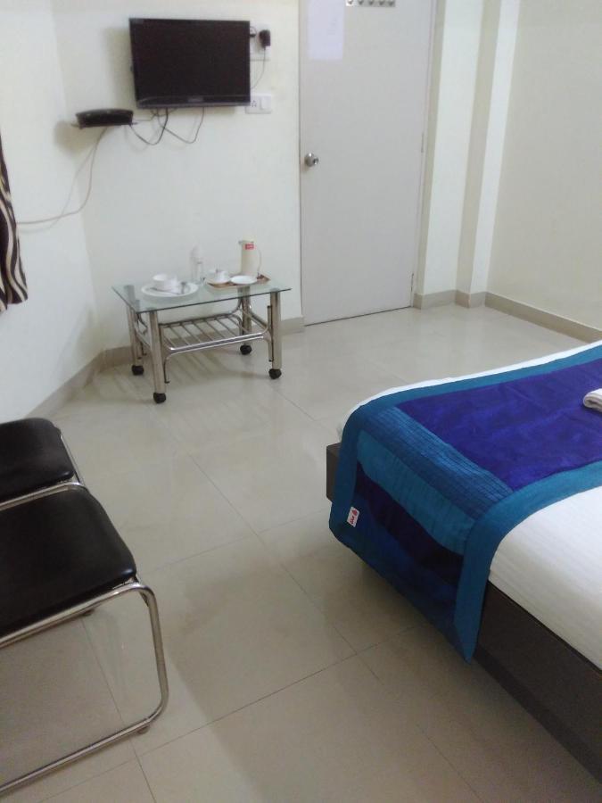 Lake Land Guest House Kolkata Exterior photo