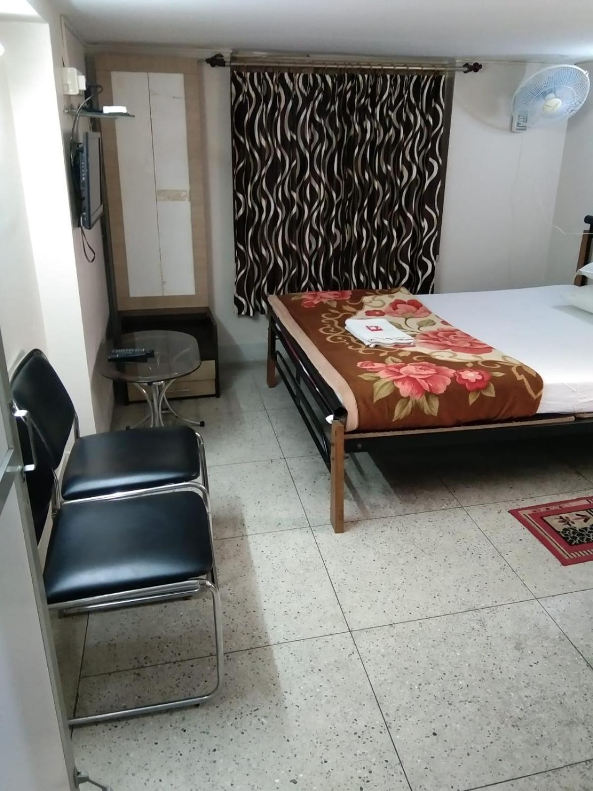 Lake Land Guest House Kolkata Exterior photo