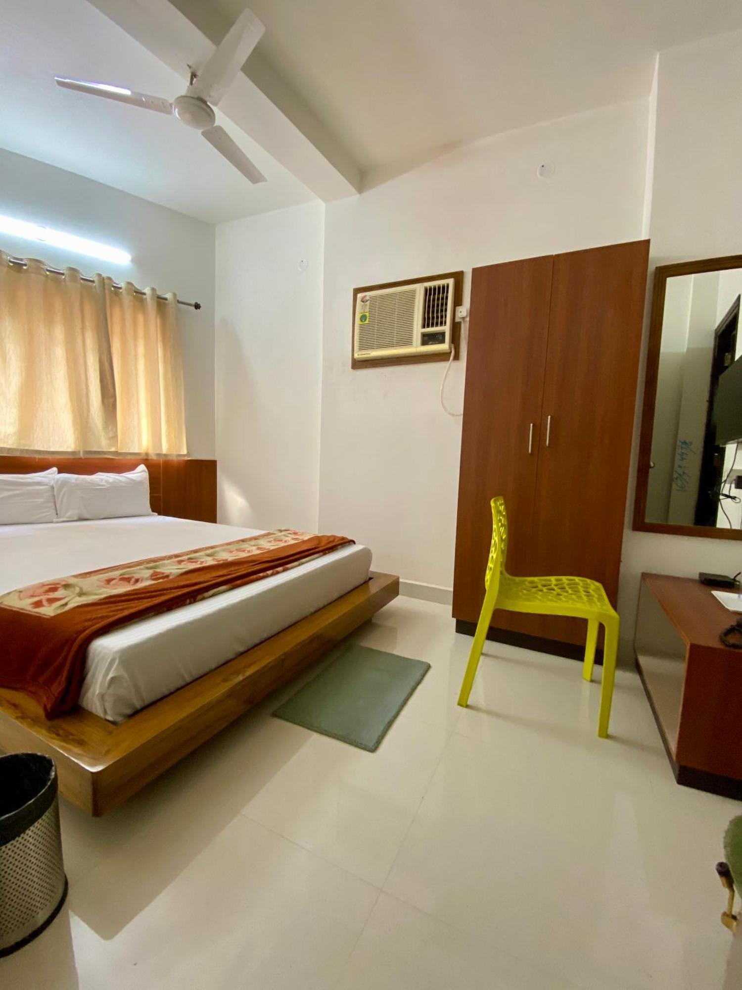 Lake Land Guest House Kolkata Exterior photo