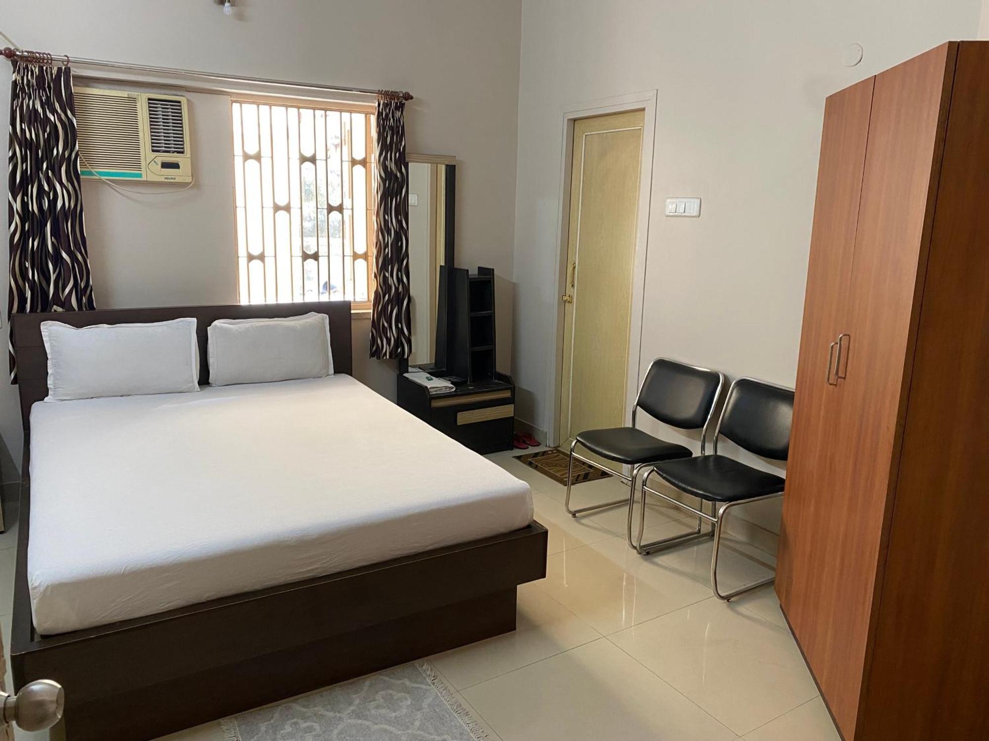 Lake Land Guest House Kolkata Exterior photo