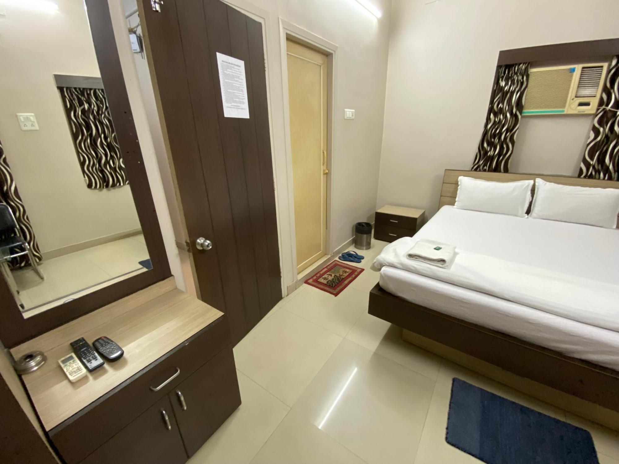 Lake Land Guest House Kolkata Exterior photo